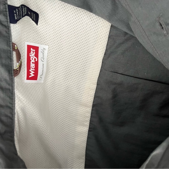 Wrangler Gray Casual Button Down Shirt - Picture 8 of 10